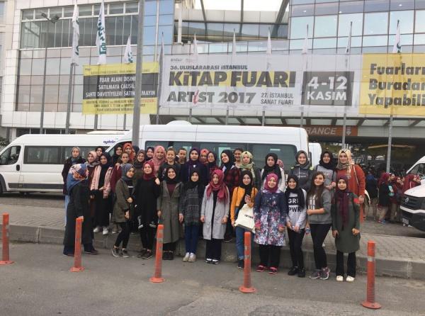 Öğrencilerimiz İstanbul Kitap Fuarında